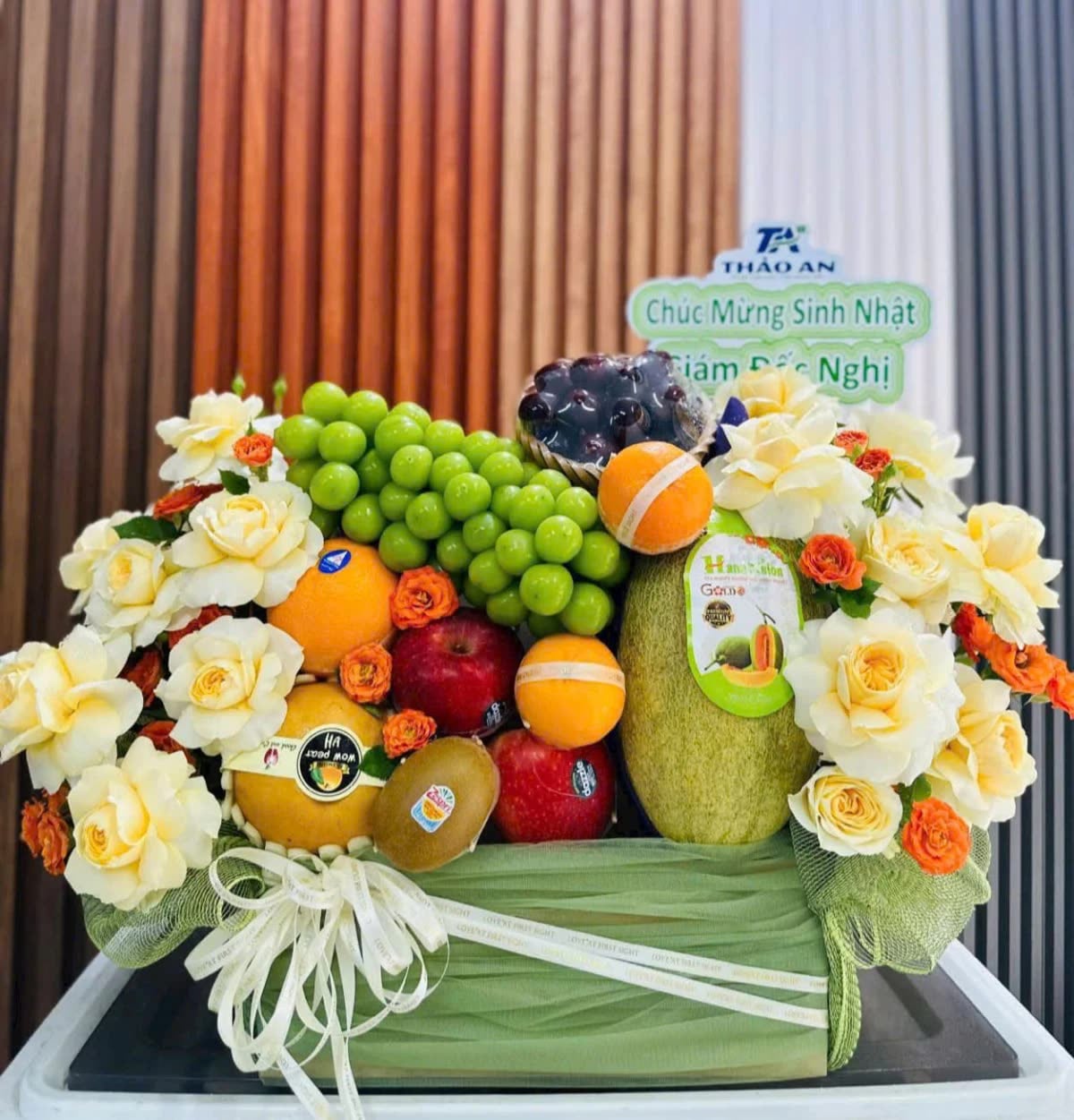 Giỏ trái cây cao cấp KF437